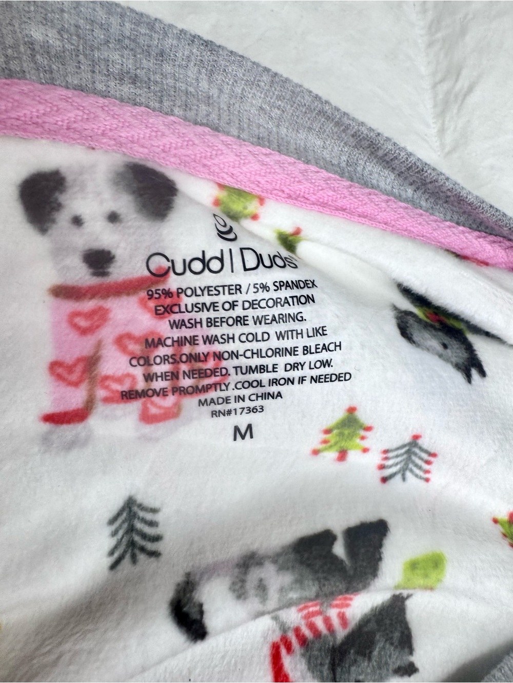 NWT Cuddl Duds Christmas Dog Print Pajamas Set - Picture 6 of 16